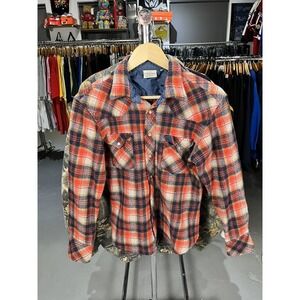 Vintage Queens Way Fashion Pearl Snap Wool Flannel Knit Warm Outdoors Shirt Lrg.